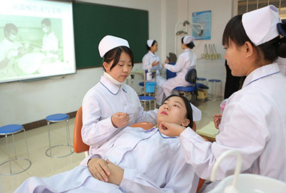 贵州省邮电学校的护理专业都有哪些细分专业?